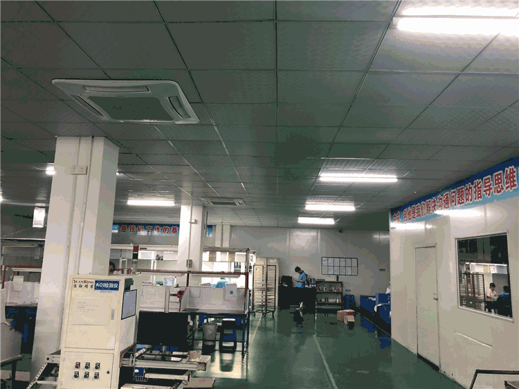 硅橡膠制品廠發放綠豆湯