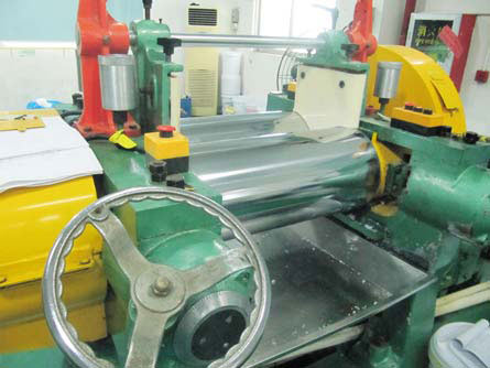 用于硅膠原材料的煉膠機